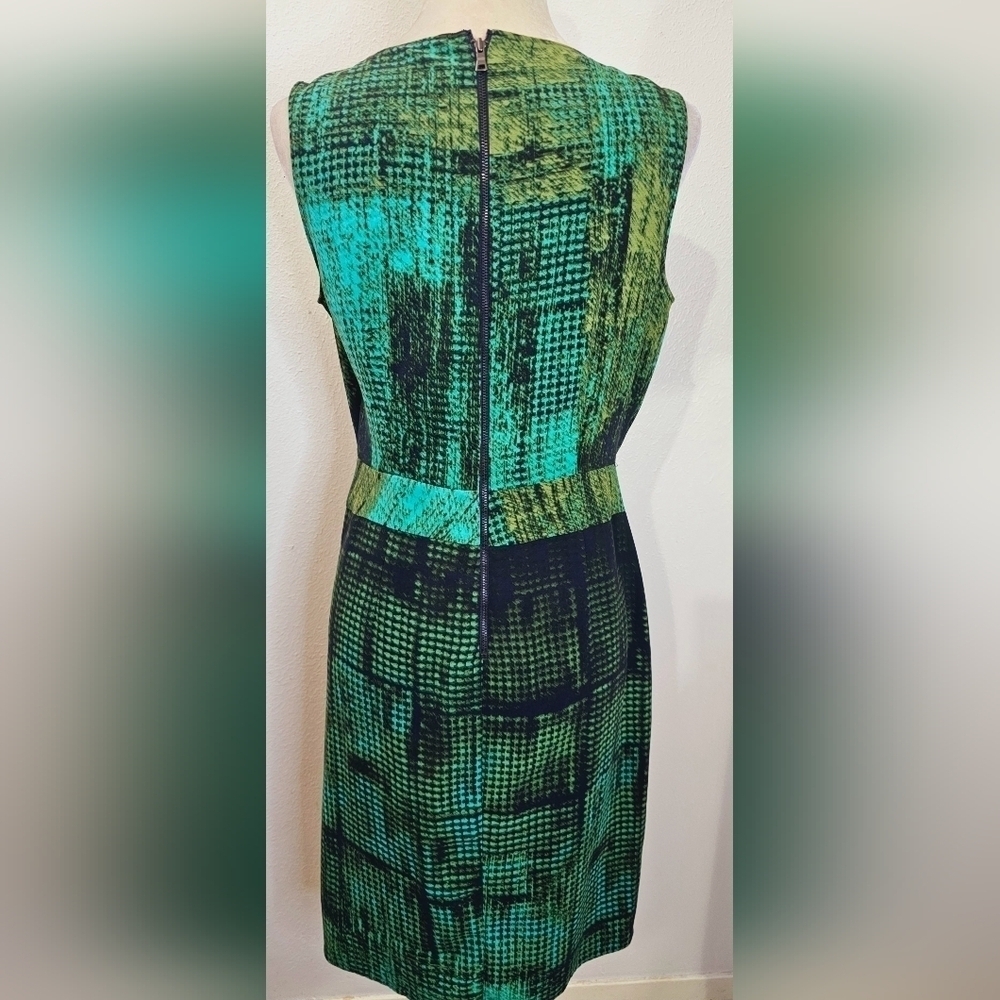 TAHARI DRESS - Picture 2 of 9